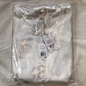 UpWest snap button thermal top, white NWT